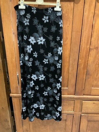Ladies kim black skirt - co,