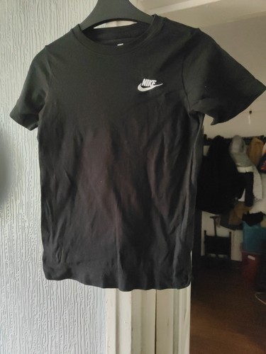 Used small black - black, t-shirt